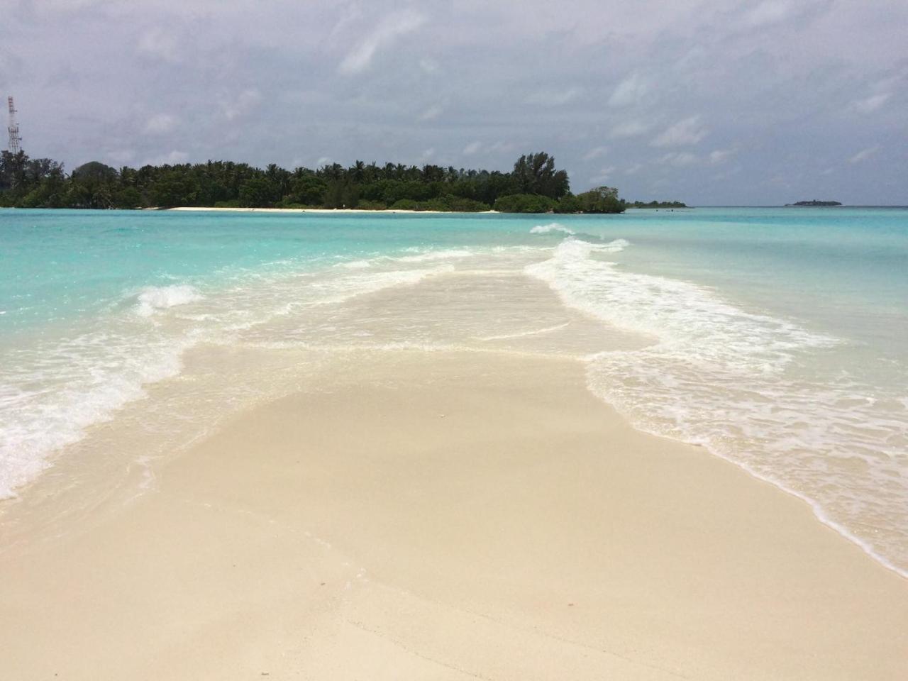 ホテルサーフリトリート Bodufolhudhoo エクステリア 写真